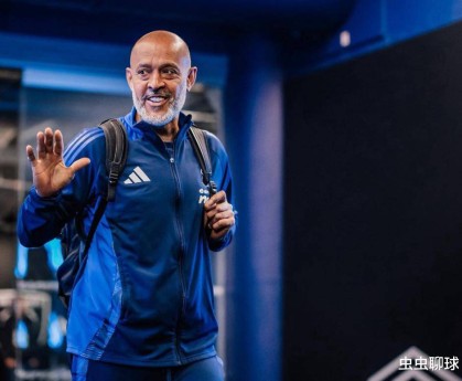 皇冠体育试玩-包含赛后西汉姆调整名单以备足总杯，官宣签约环节打磨，气氛紧张，年轻球员得到机会的词条